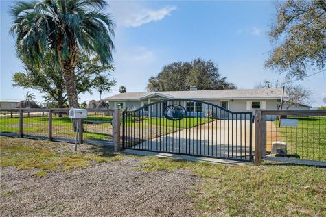 140 Front Street Rockport TX 78382