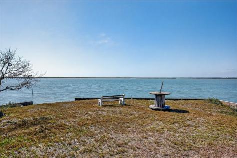 140 Front Street Rockport TX 78382