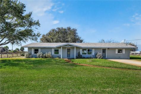 140 Front Street Rockport TX 78382