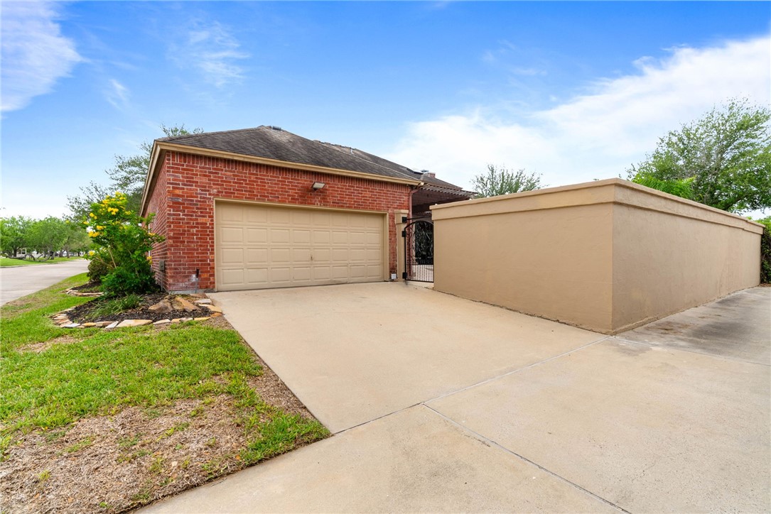 7001 Bevington Drive Corpus Christi TX 78413