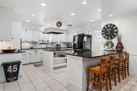 53 Camden Place Corpus Christi TX 78412