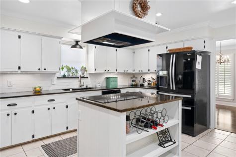 53 Camden Place Corpus Christi TX 78412