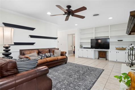 53 Camden Place Corpus Christi TX 78412