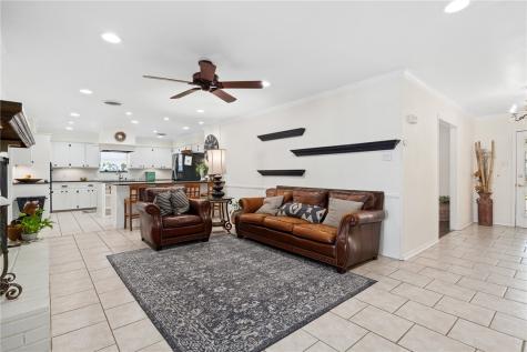 53 Camden Place Corpus Christi TX 78412