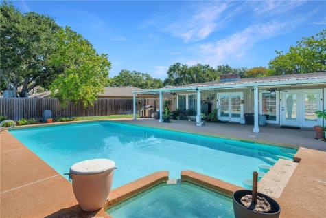 53 Camden Place Corpus Christi TX 78412