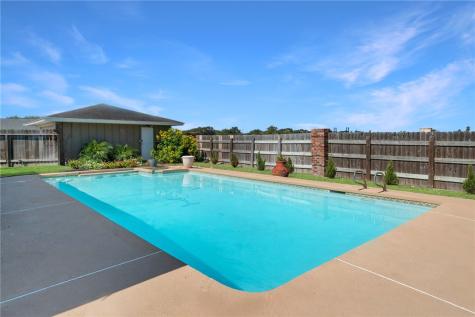 53 Camden Place Corpus Christi TX 78412