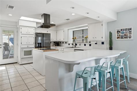 30 Bahama Drive Rockport TX 78382