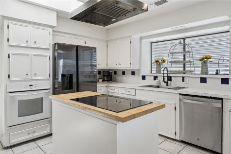 30 Bahama Drive Rockport TX 78382