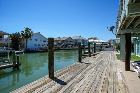 30 Bahama Drive Rockport TX 78382