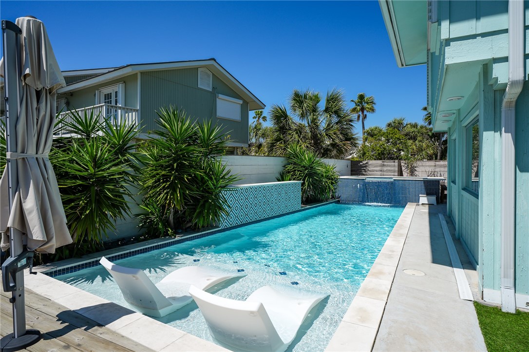 30 Bahama Drive Rockport TX 78382