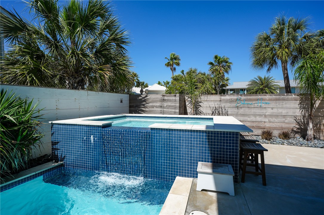 30 Bahama Drive Rockport TX 78382