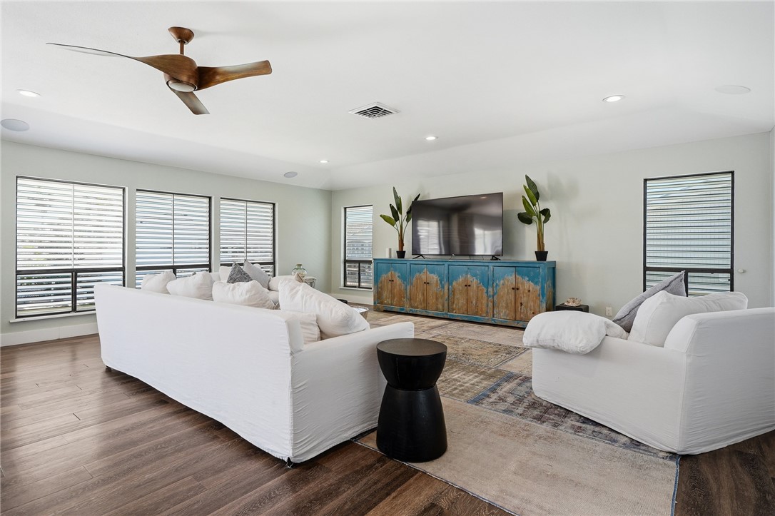 30 Bahama Drive Rockport TX 78382