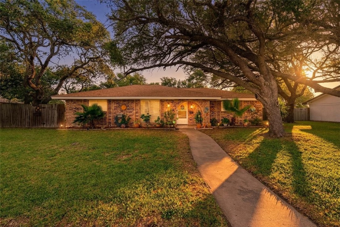 1638 W Palm Drive Aransas Pass TX 78336