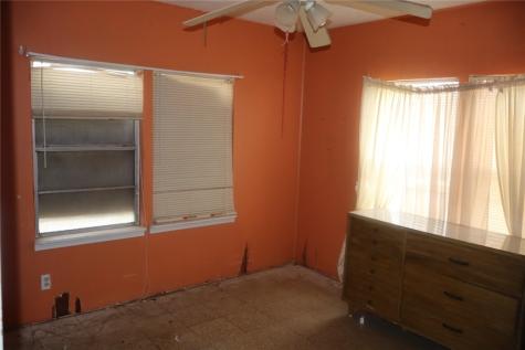 480 W Avenue G Robstown TX 78380
