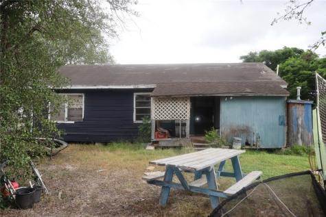 480 W Avenue G Robstown TX 78380