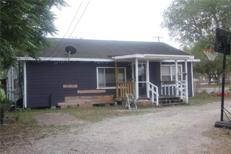 480 W Avenue G Robstown TX 78380