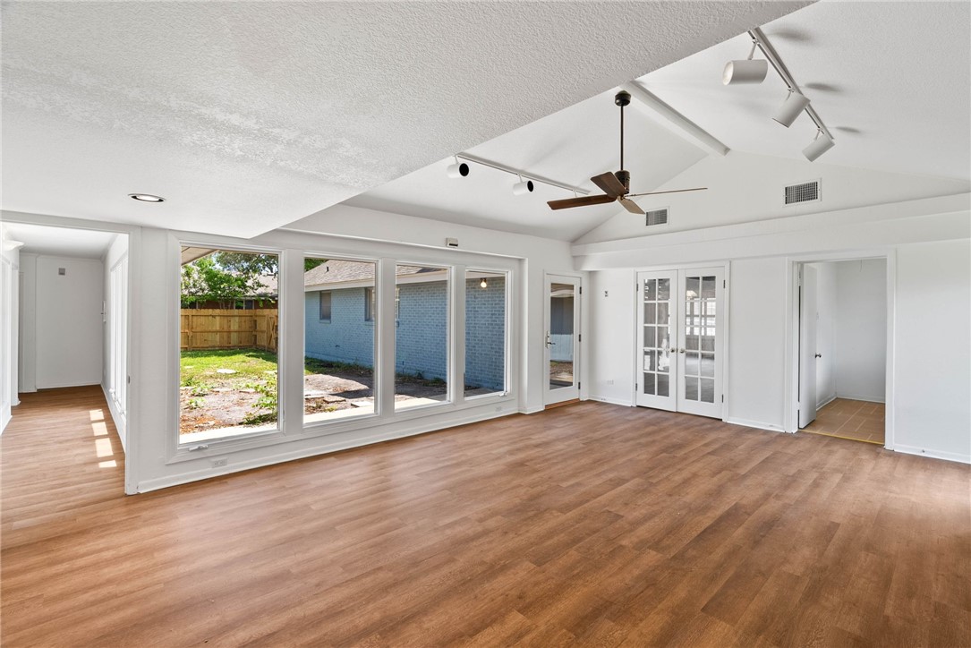 5426 Chevy Chase Drive Corpus Christi TX 78412