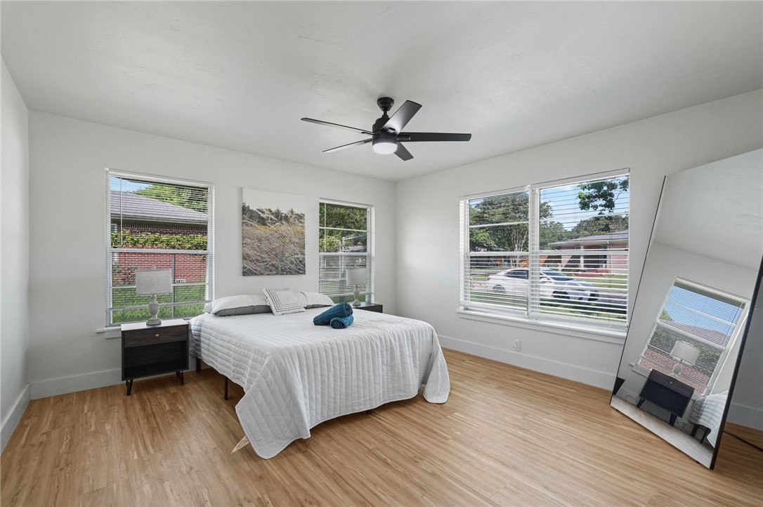 134 Seaview Corpus Christi TX 78411