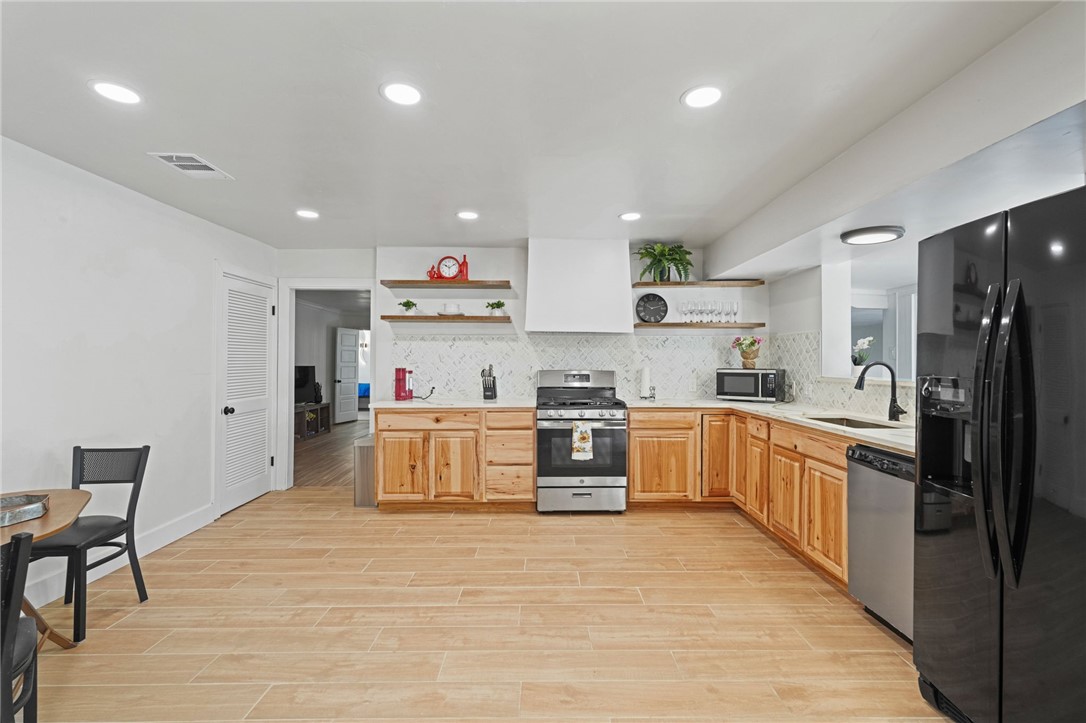 134 Seaview Corpus Christi TX 78411