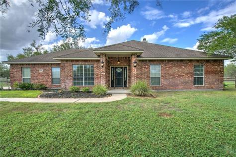 5617 Grand Lake Circle Robstown TX 78380