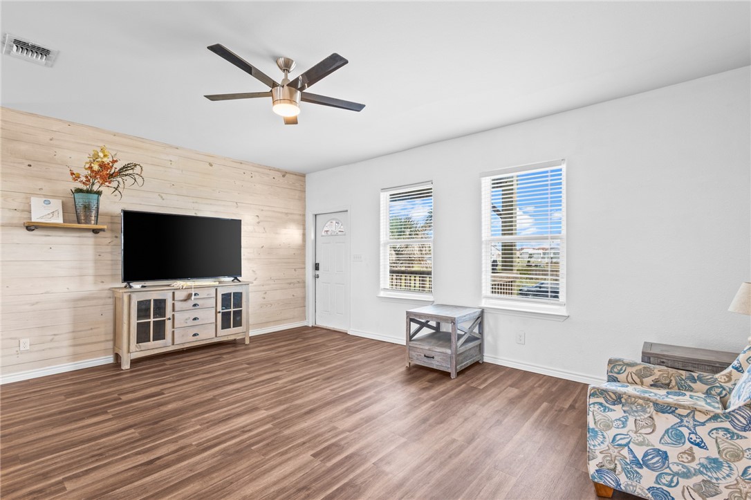 165 Breezy Court Port Aransas TX 78373