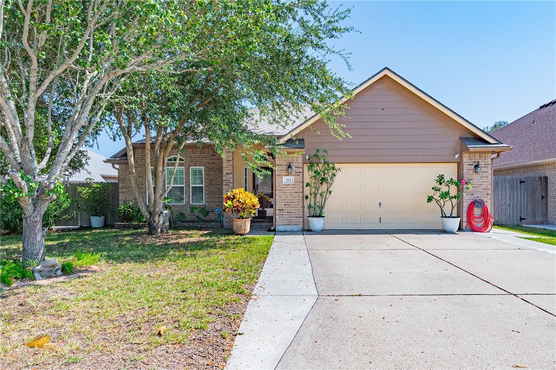 115 Georgian Oaks Rockport TX 78382