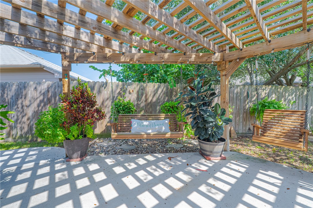 115 Georgian Oaks Rockport TX 78382