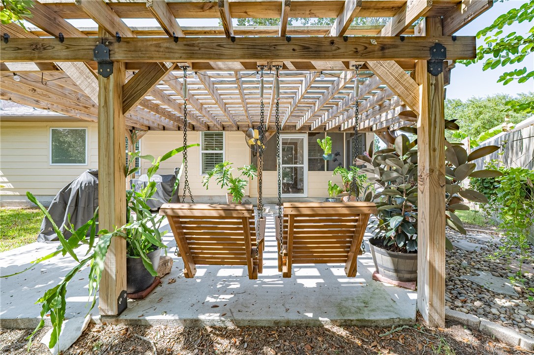 115 Georgian Oaks Rockport TX 78382