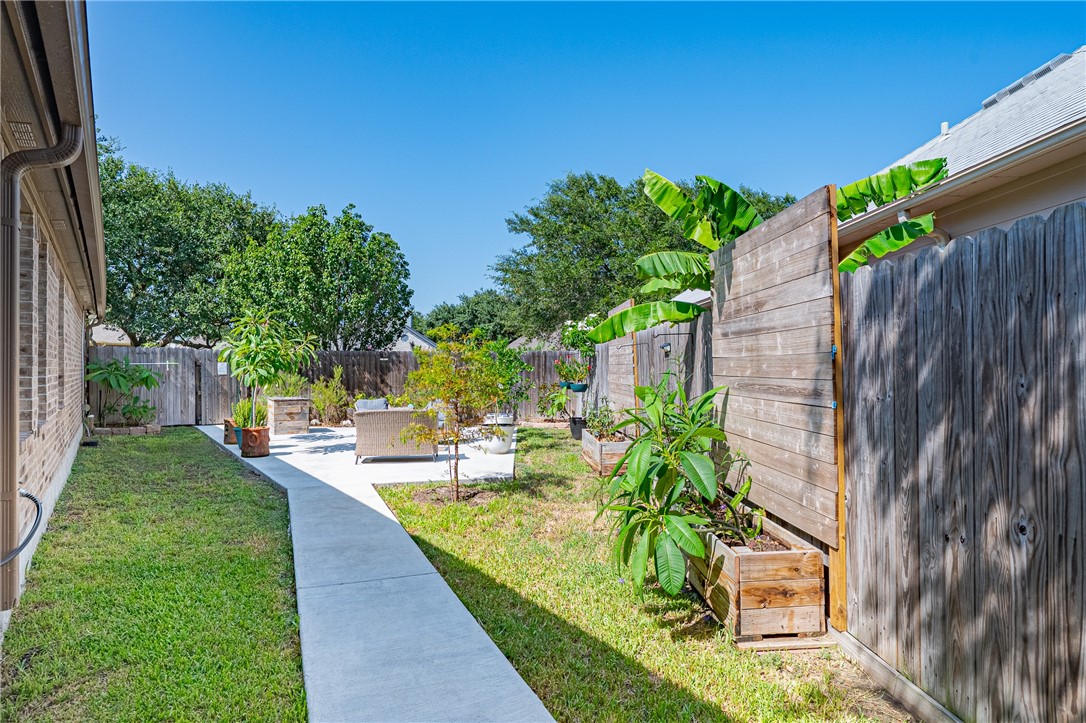 115 Georgian Oaks Rockport TX 78382