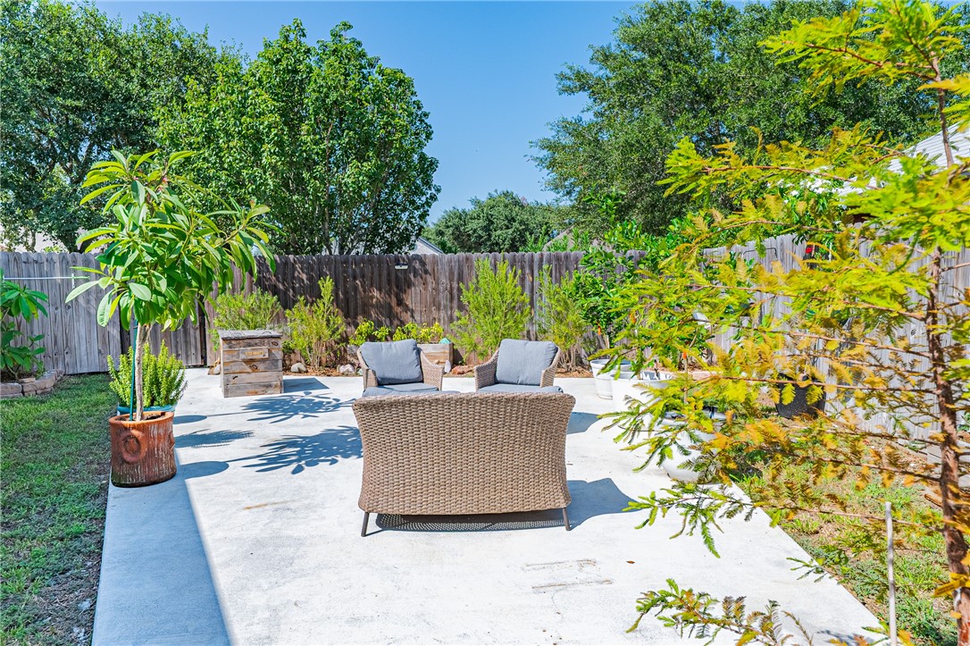 115 Georgian Oaks Rockport TX 78382