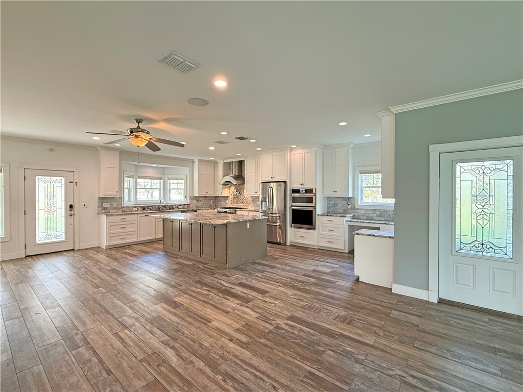 1622 12th Street Rockport TX 78382