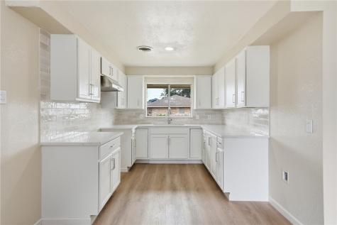 3401 Lynnwood Lane Corpus Christi TX 78415