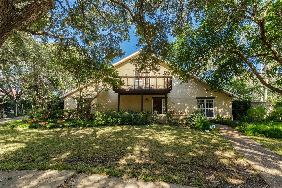 58 Camden Place Corpus Christi TX 78412