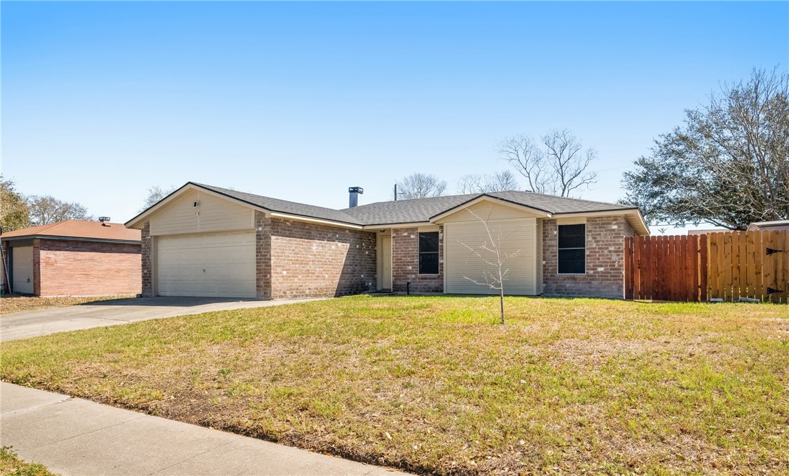 2742 Blue Grass Drive Corpus Christi TX 78410