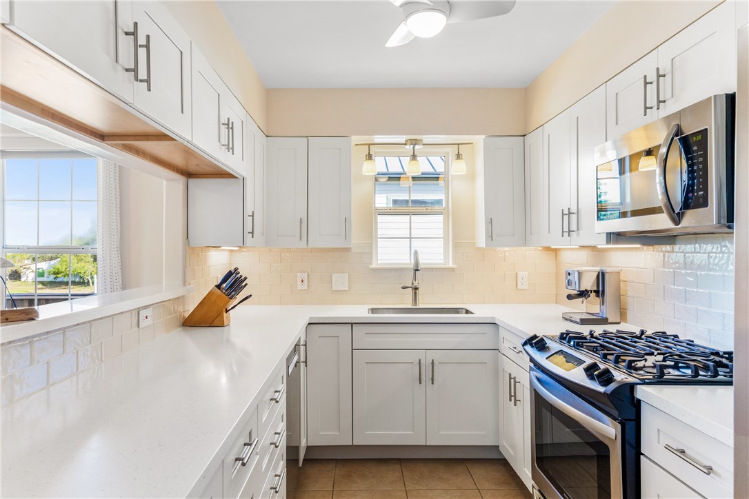 14206 Avenida De San Nico Corpus Christi TX 78418