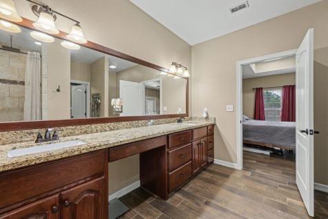 206 S Sixth Street Woodsboro TX 78393
