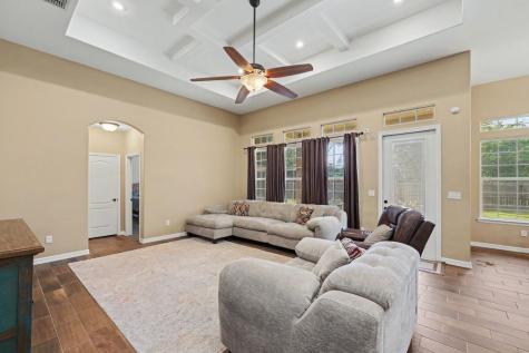 206 S Sixth Street Woodsboro TX 78393