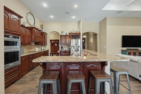 206 S Sixth Street Woodsboro TX 78393