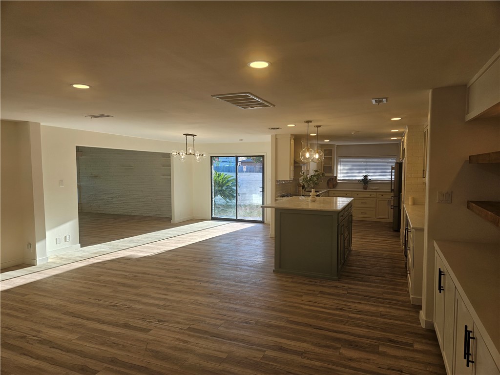 450 Bermuda Place Corpus Christi TX 78411