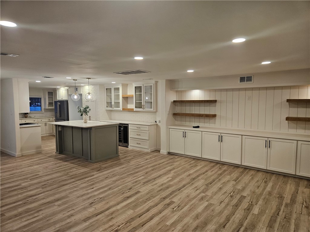 450 Bermuda Place Corpus Christi TX 78411