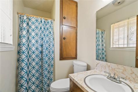 10702 Glenwood Street Corpus Christi TX 78410