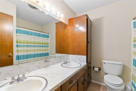 10702 Glenwood Street Corpus Christi TX 78410