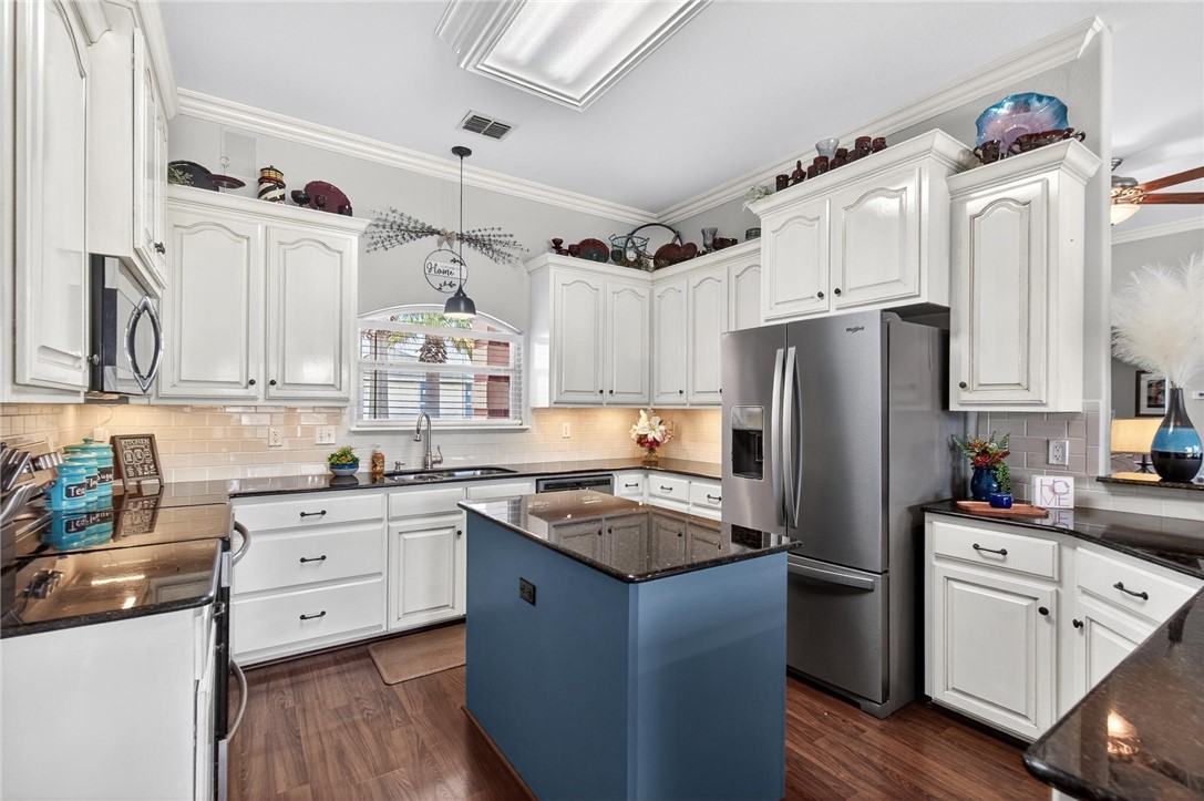 15826 Almeria Avenue Corpus Christi TX 78418
