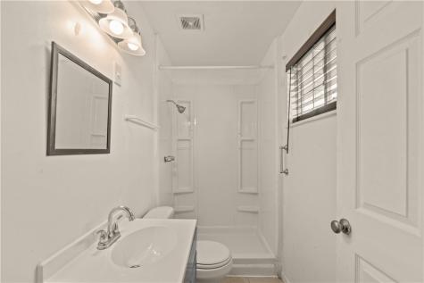 1208 W 2nd Street Alice TX 78332