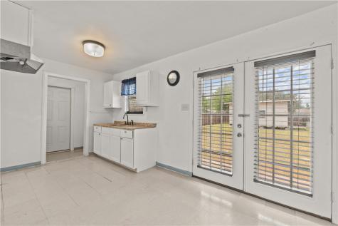 1208 W 2nd Street Alice TX 78332