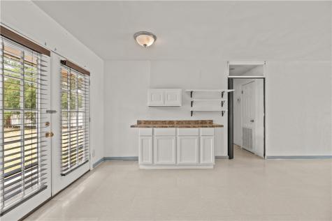 1208 W 2nd Street Alice TX 78332