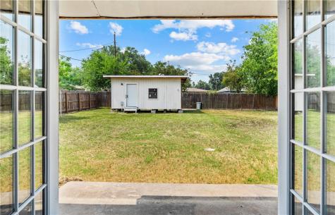 1208 W 2nd Street Alice TX 78332