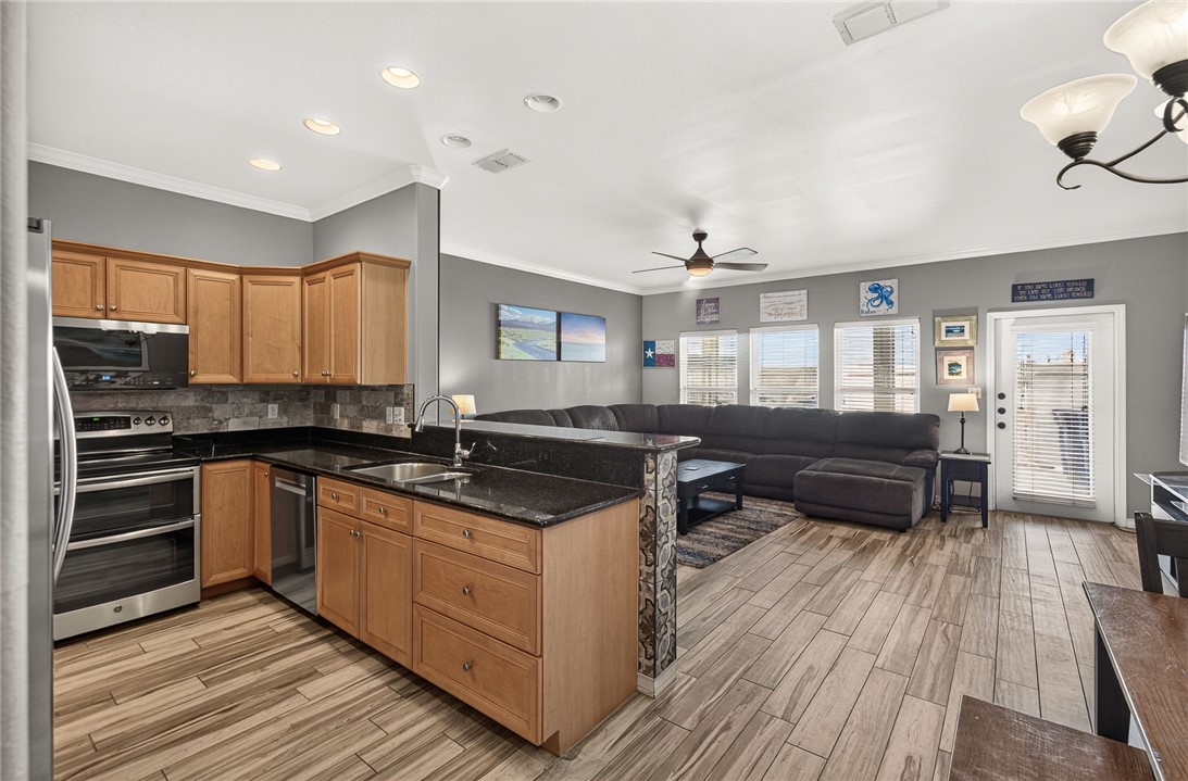 14901 Windward Drive 801 Corpus Christi TX 78418