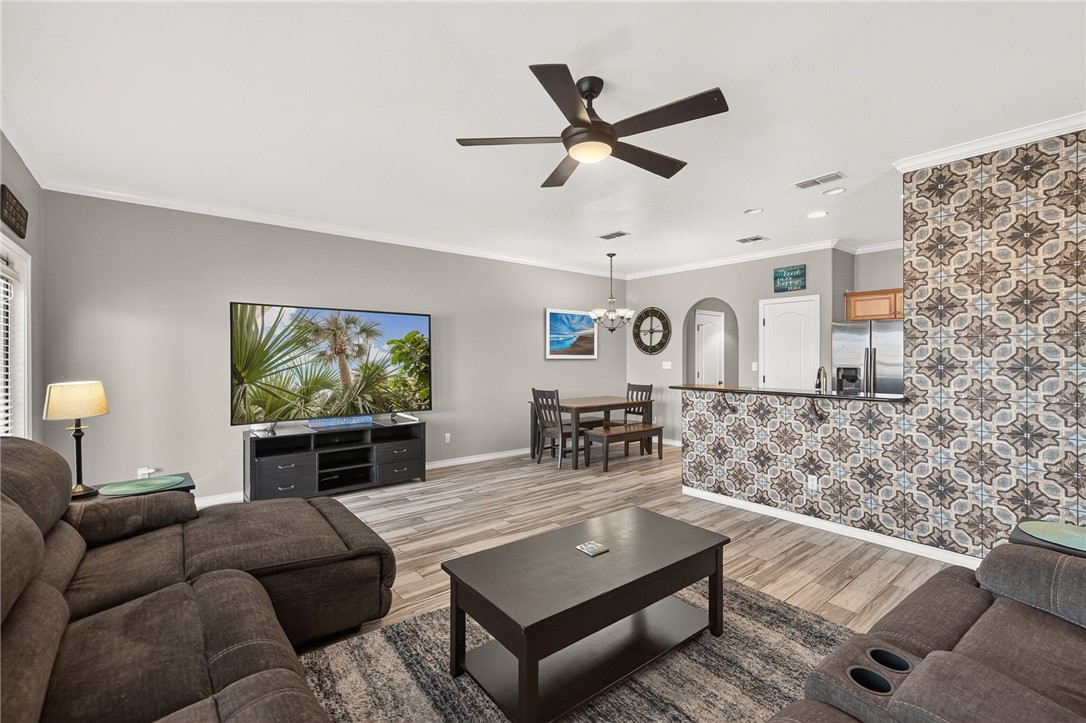 14901 Windward Drive 801 Corpus Christi TX 78418