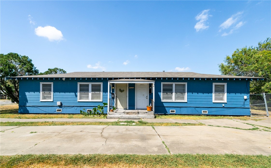 322 Oleander Avenue Corpus Christi TX 78404
